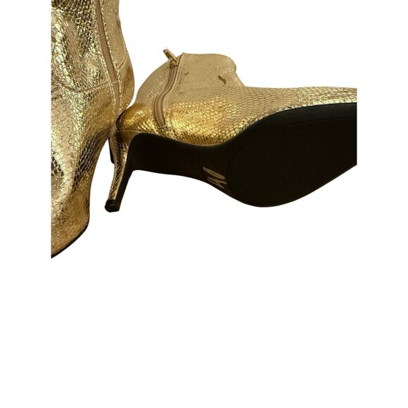 🟢Brand New Guess WGWirla Metallic Gold Closed Pointed Side Zip Ankle Boots 7 - Picture 11 of 12